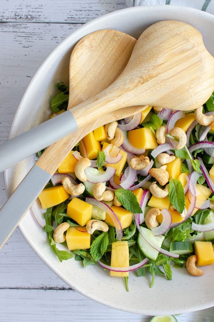 mango cashew salad with lime dressing