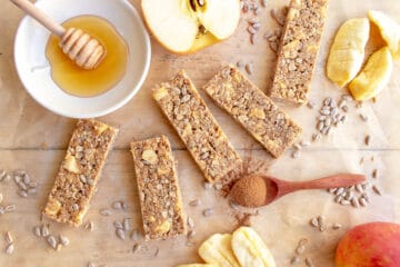 Apple Oat Bars